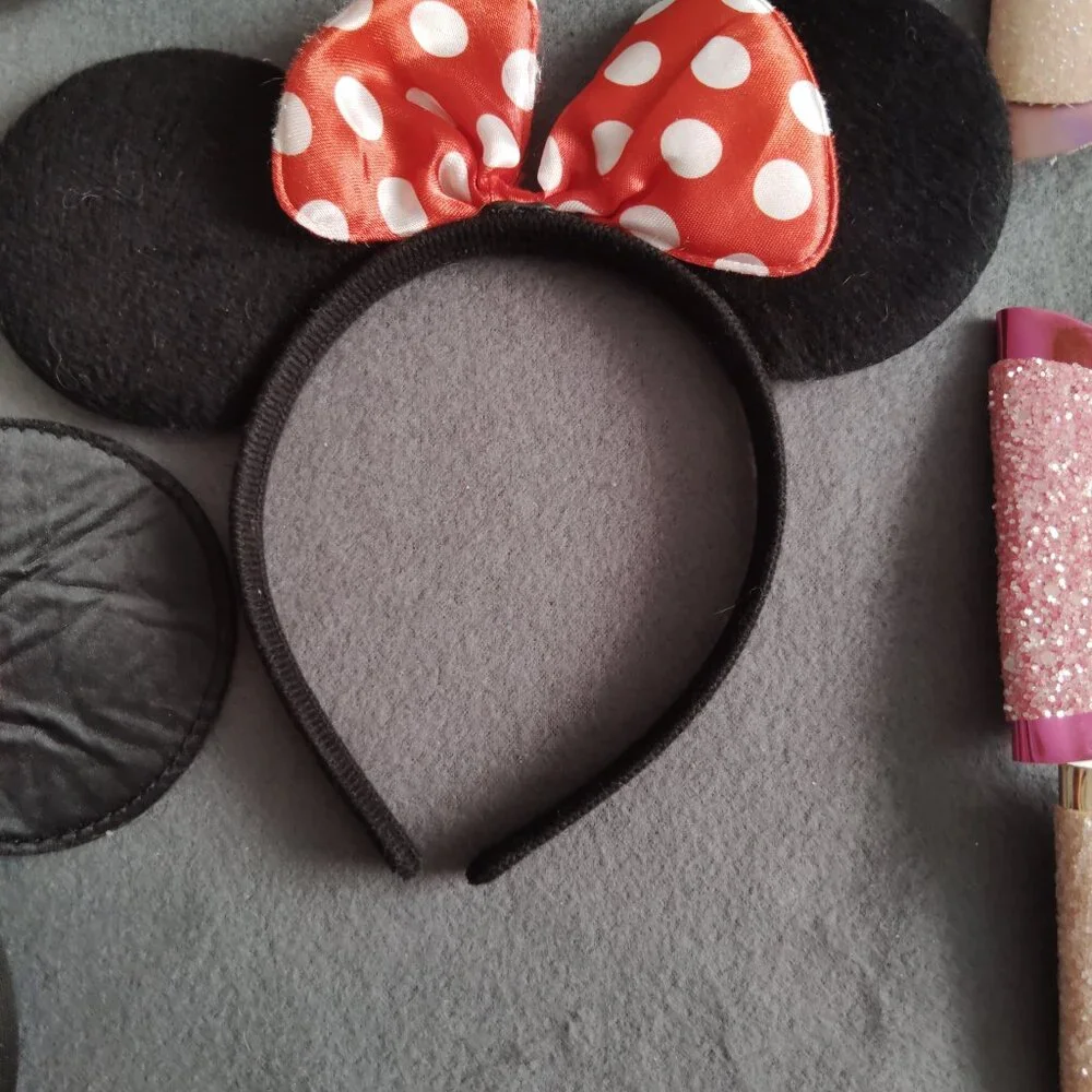 LOT OF DISNEY MINNIE MOUSE EARS & HAIR BOWS DISNEY PARKS ROCK THE DOTS HEADBANDS
